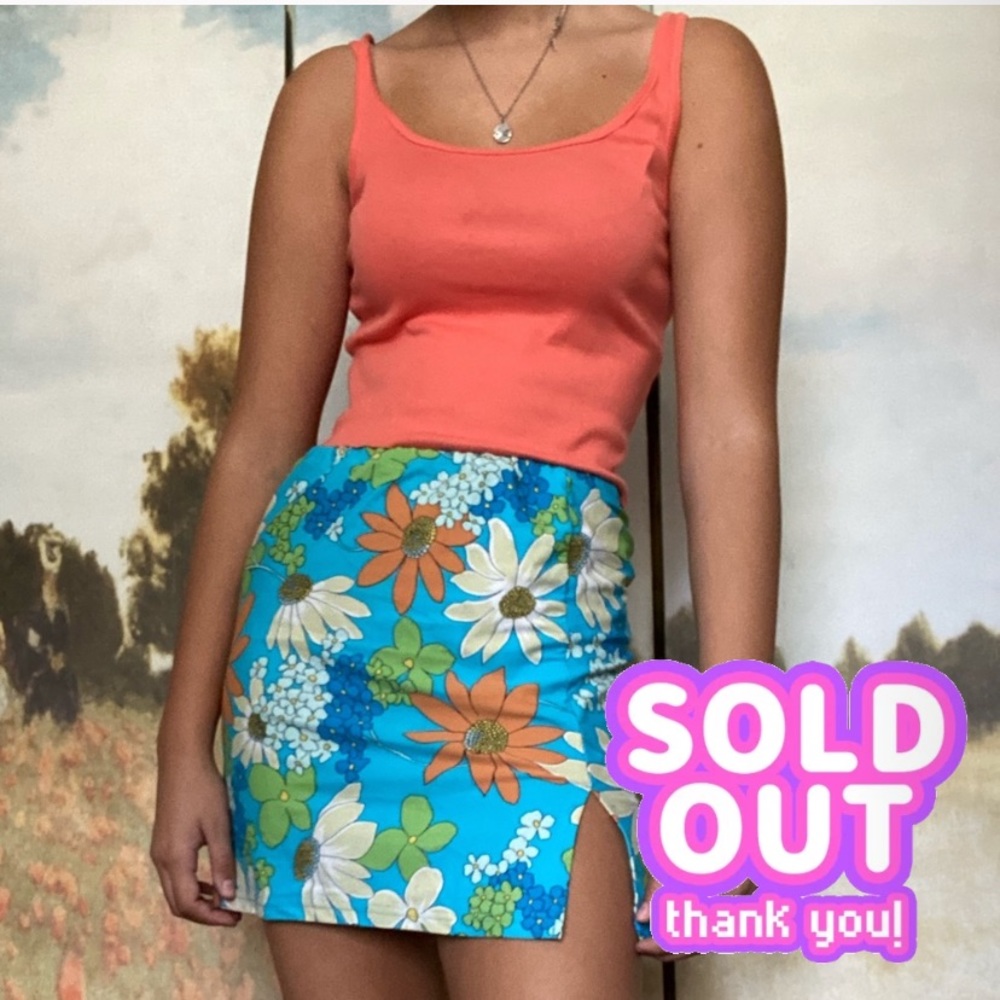 peach tank top!